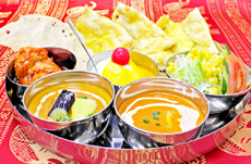 お昼ごはんはアシスで！ナンバー1大人気レディースセット